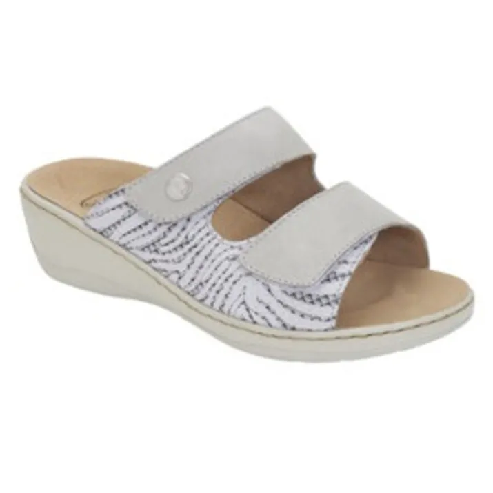 CARLA LEA+PR SUE W PRL GREYP41