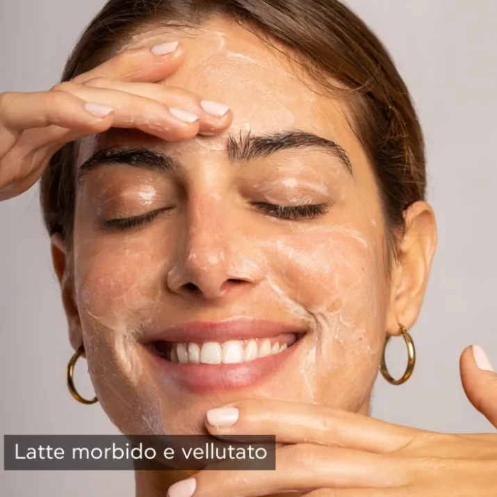 Cleansing Milk 3 In 1 Apivita 200ml