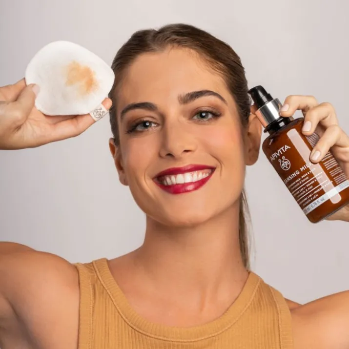 Cleansing Milk 3 In 1 Apivita 200ml