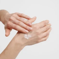 Dr. hauschka Crema Rigenerante per le Mani 50 ml